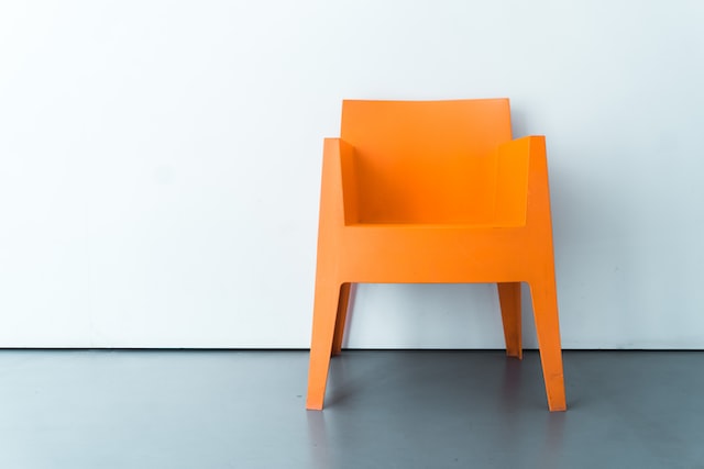 4 Manfaat Furniture Plastik untuk Rumah Minimalis Unik