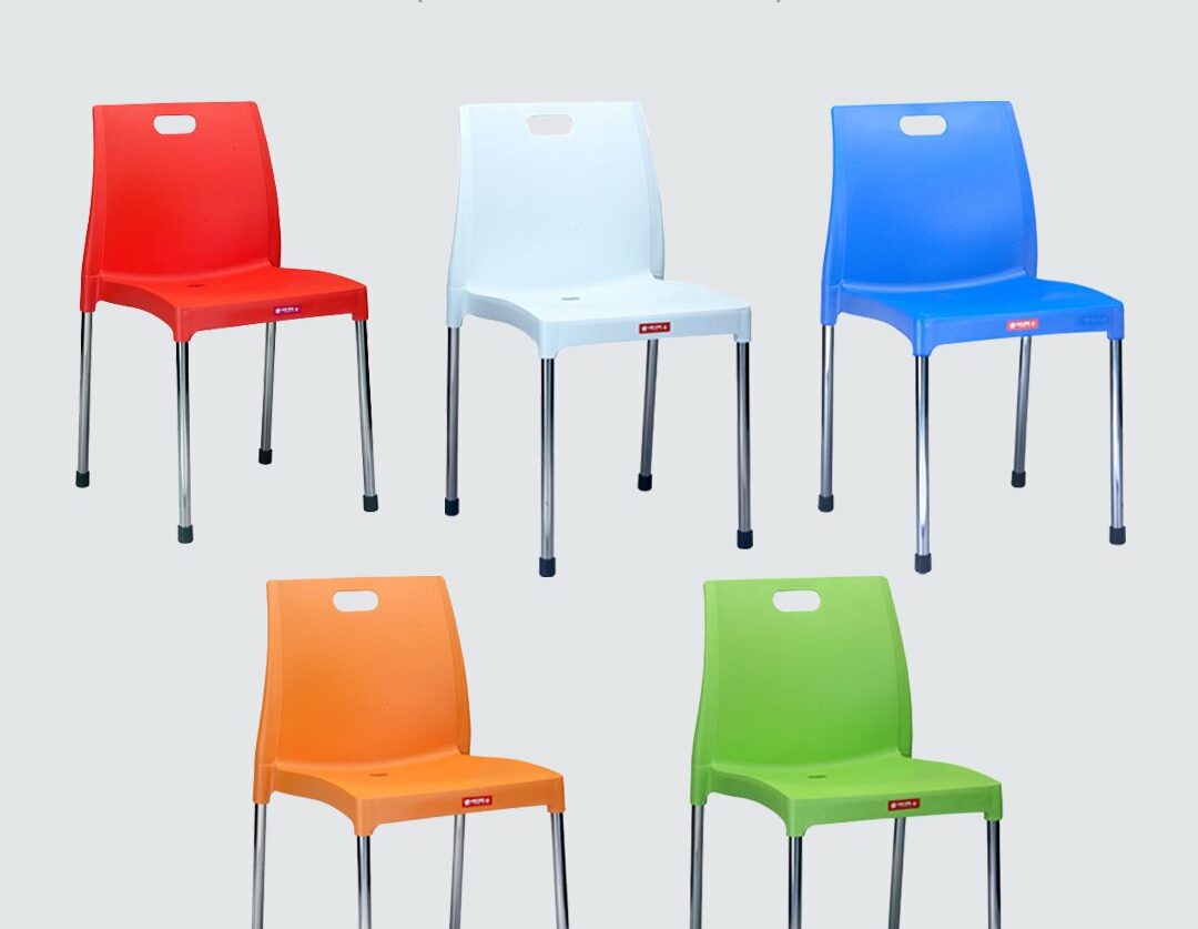 KURSI PLASTIK UNTUK CAFE, COFFEE SHOP, RUMAH MAKAN & RESTORAN | LION STAR EC-39 SORRENTO CHAIR: Solusi Kursi Plastik Modern untuk Cafe, Coffee Shop, Rumah Makan & Restoran