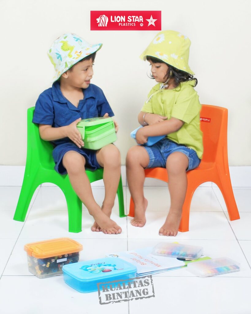 Kursi Plastik Anak Kecil Lion Star G-1 Child Chair (Medium): Kursi Plastik Anak yang Nyaman, Aman, dan Warna-Warni Menarik